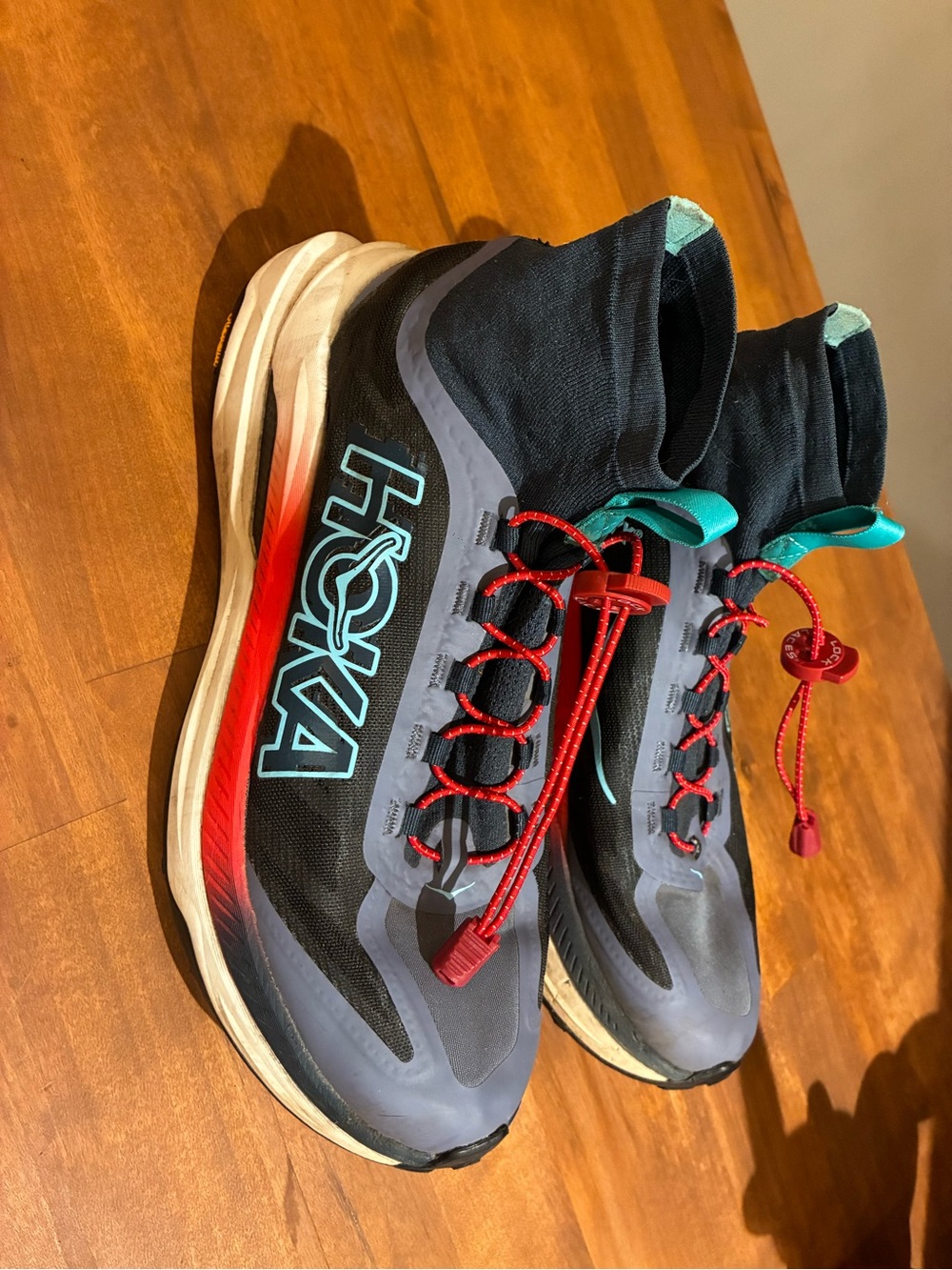 Men’s Hoka size 9 Tecton X3